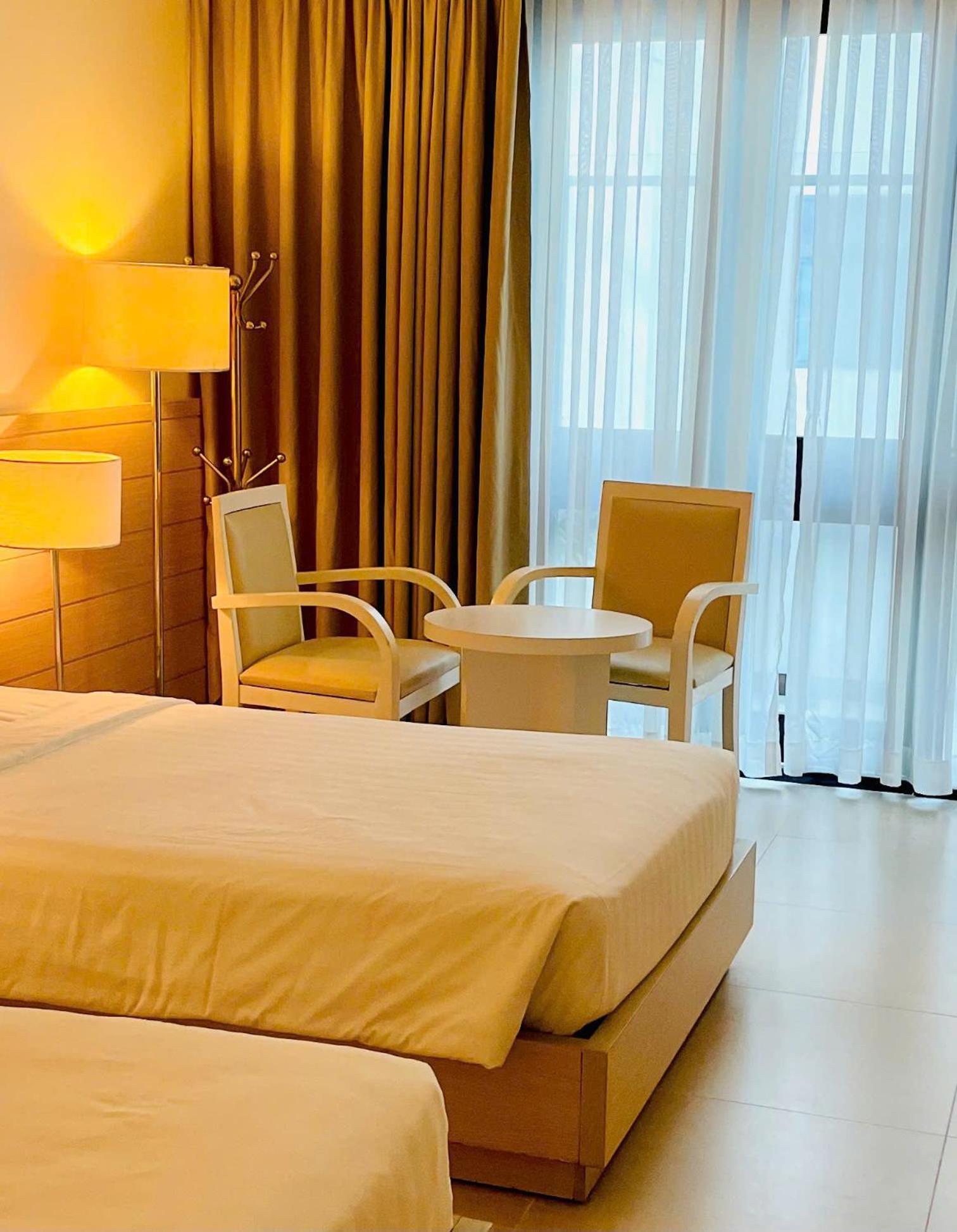 Nhi Phi Hotel Nha Trang Exterior foto